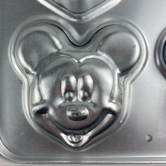 Disney 1995 Wilton Mickey Mouse Head Mini Cake Mold Baking Pan - Picture 7 of 8